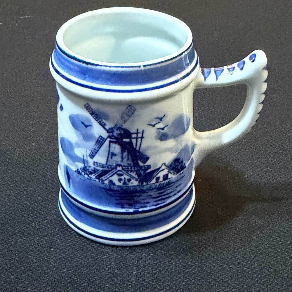 Handpainted Delftsblauw Dutch Windmill Ceramic Mug Blue & White
